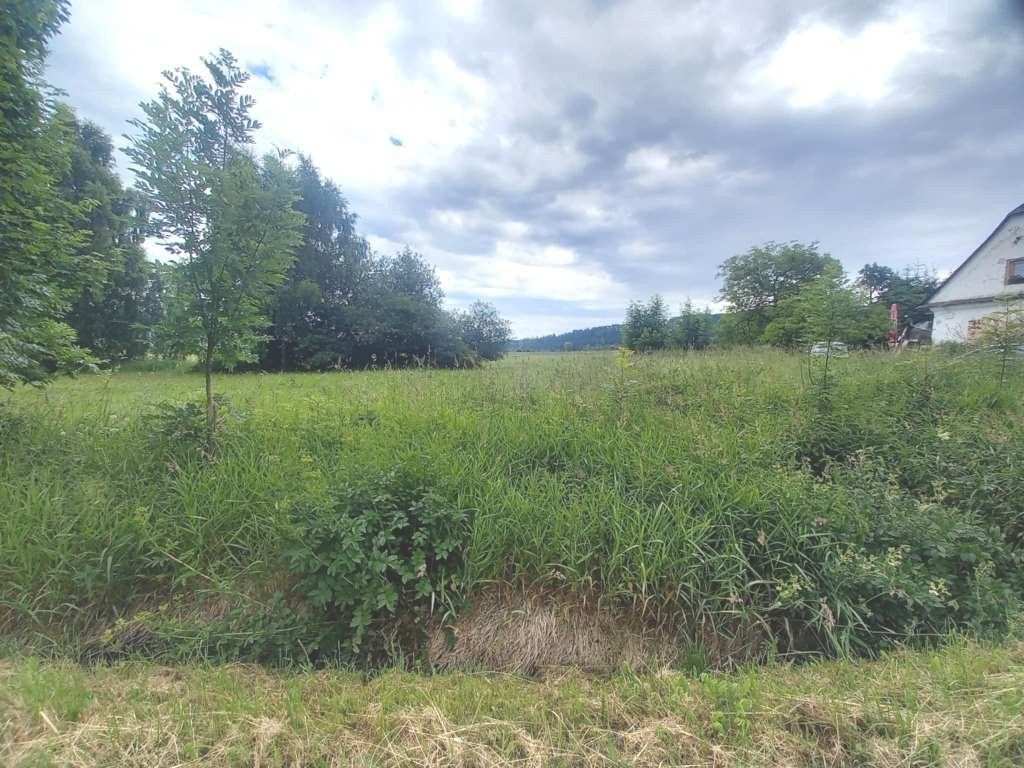 Prodej pozemek pro bydlení - Heroltice, Štíty