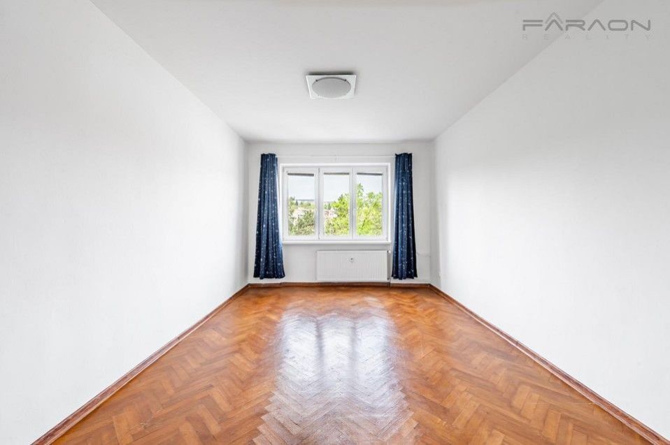 Byt 3+1 · 80 m² · Bělohorská, Praha - 3