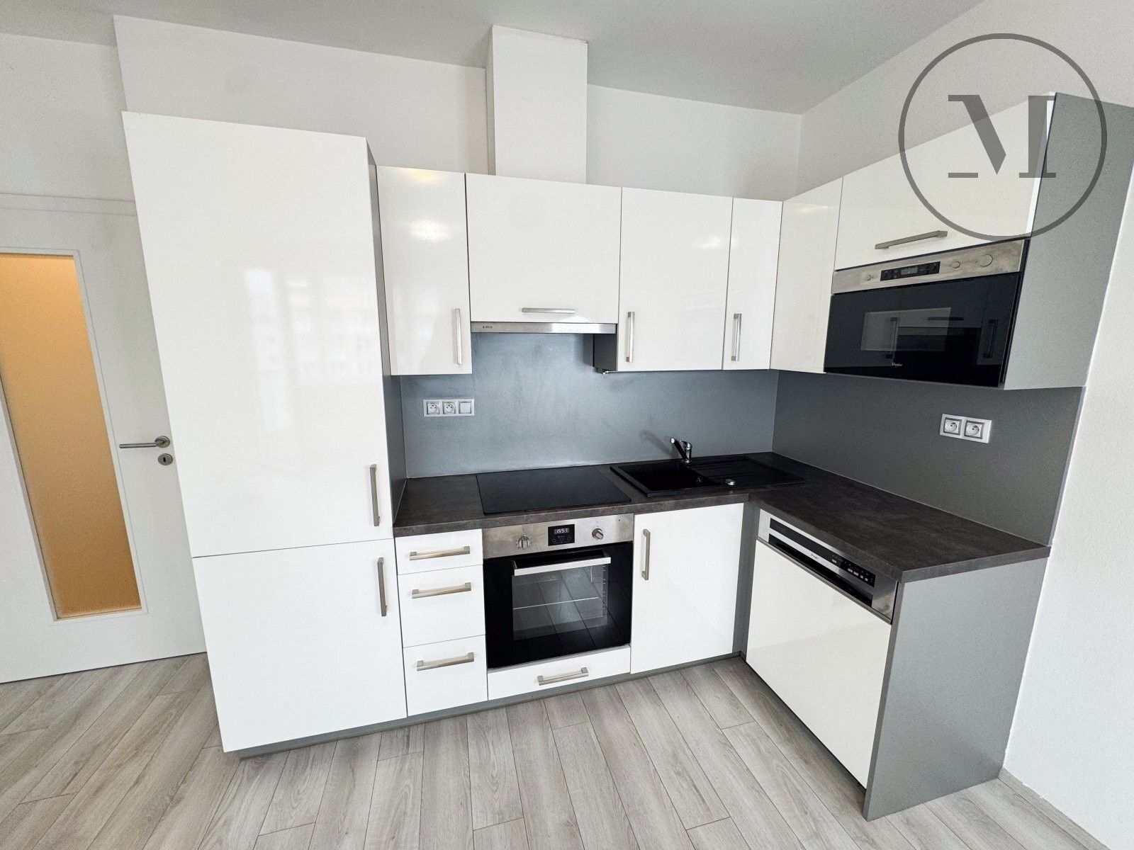 Pronájem byt 2+kk - Klaricova 2837, České Budějovice 3, 48 m² - 5