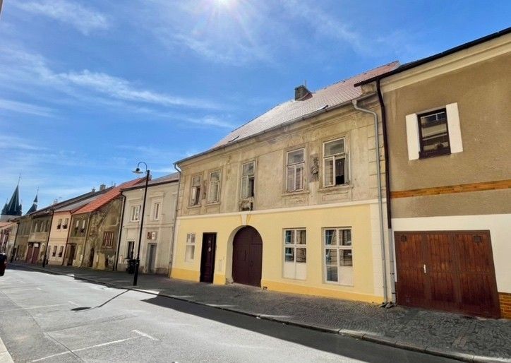 Prodej restaurace - Slaný, 274 01