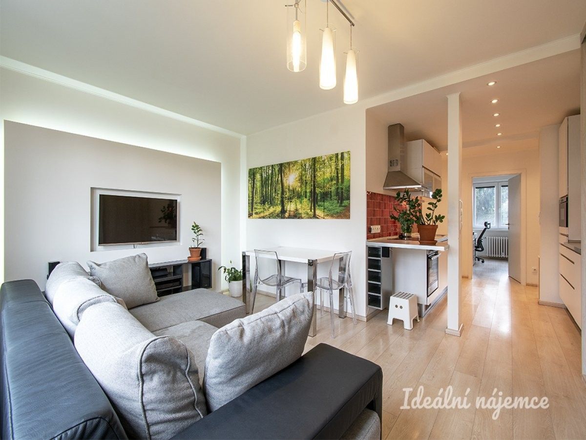 3+kk, Vilová, Praha, 54 m²