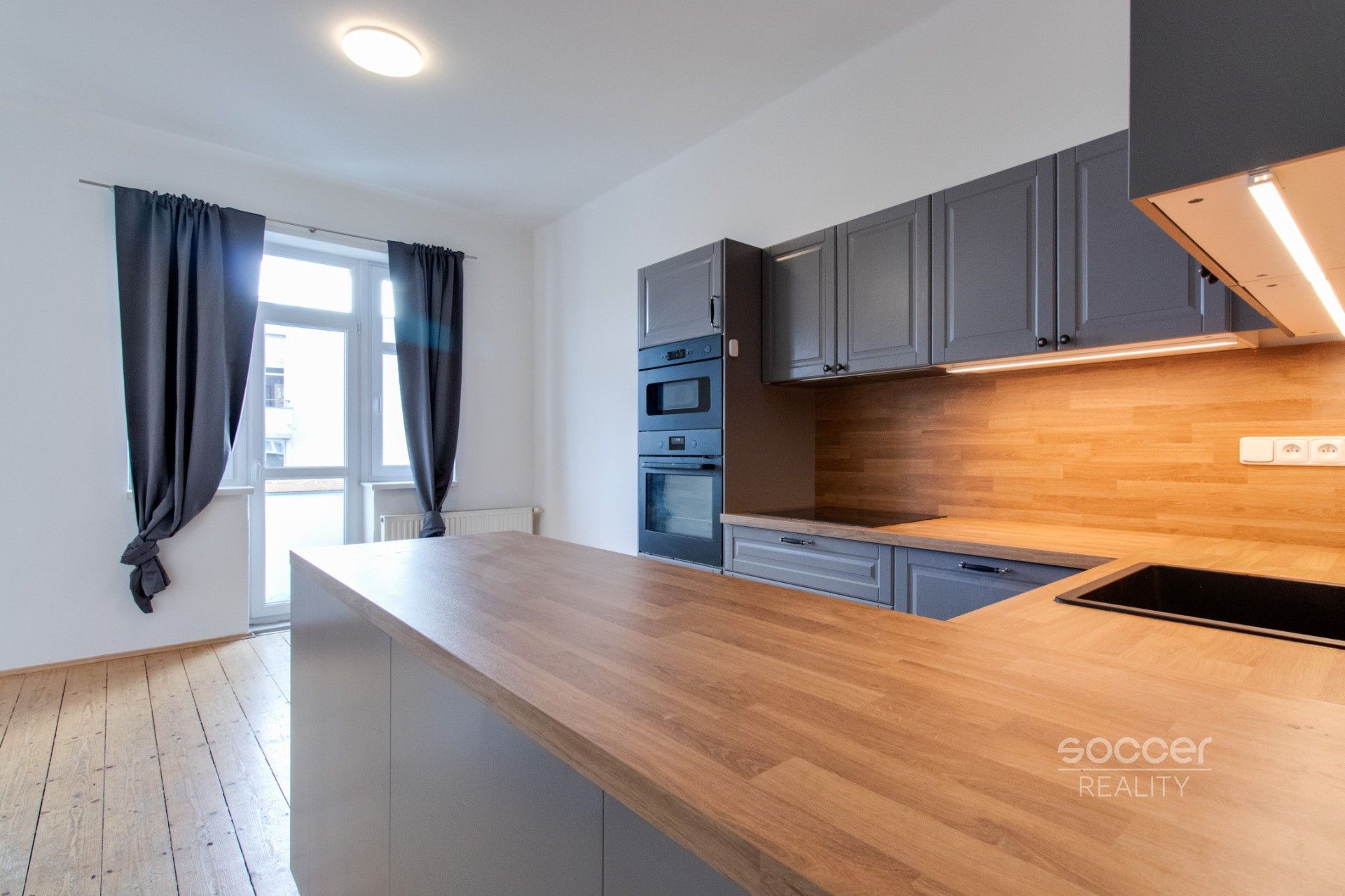 Pronájem byt 2+kk - Prouzova, Praha, 49 m²