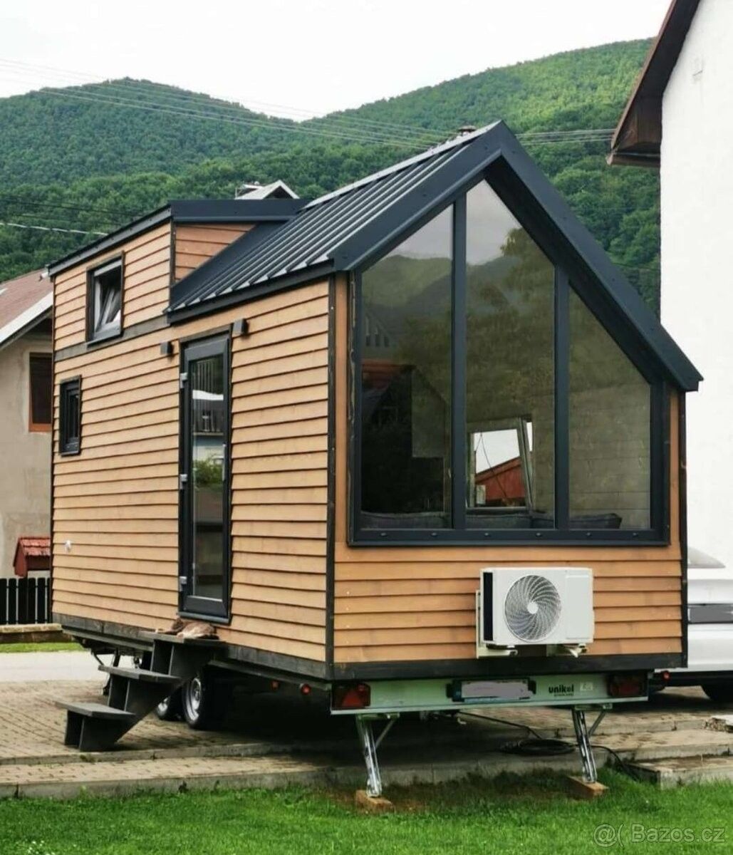 Rodinné domy, 987 65, Slovensko