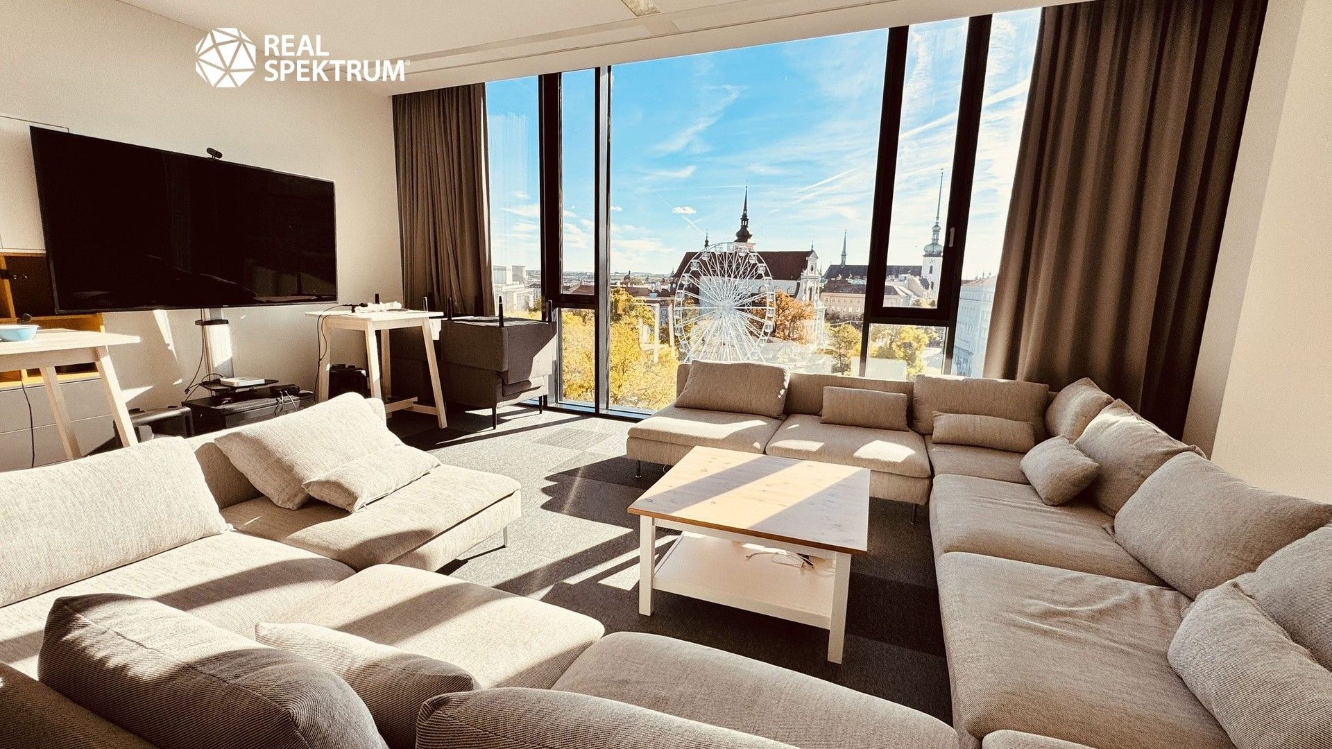 Pronájem kancelář - Moravské náměstí, Brno, 403 m²