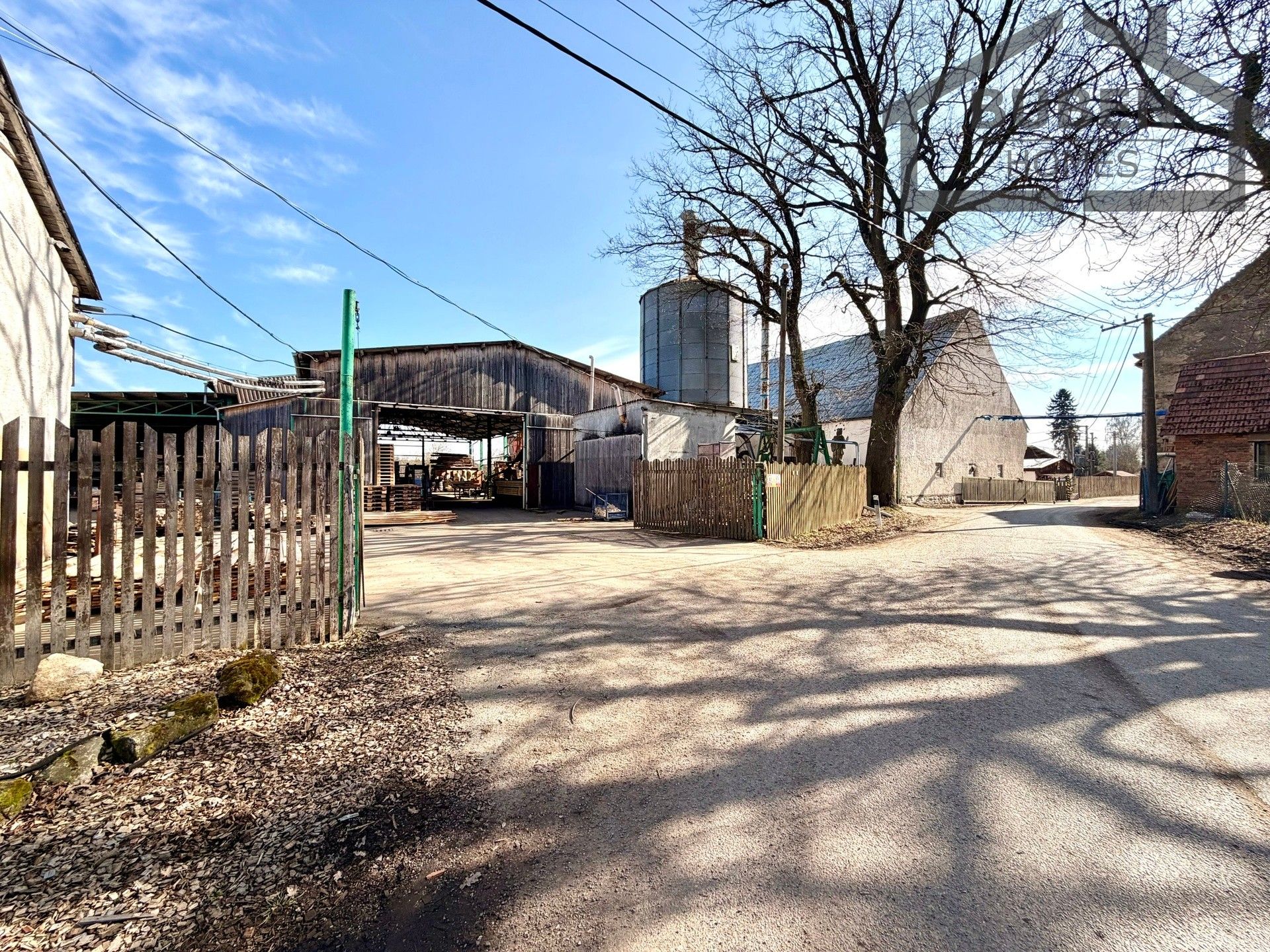 Prodej výrobní prostory - Lhotka, Tisová, 2 m²