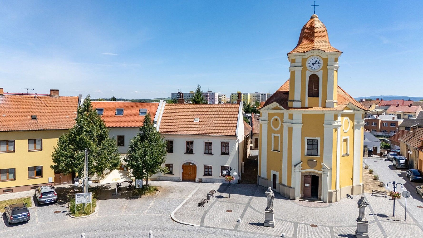 Rodinné domy, Veselí nad Moravou, okres Hodonín, 408 m² - 1