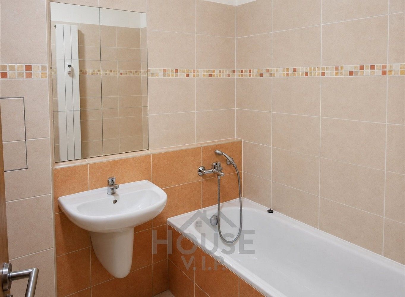 Prodej byt 1+kk - Praha - Letňany, okres Praha 18, Hlavní město Praha, 35 m² - 5