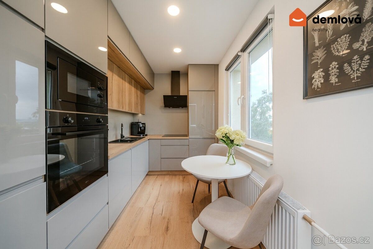 Prodej byt - Karviná, 734 01