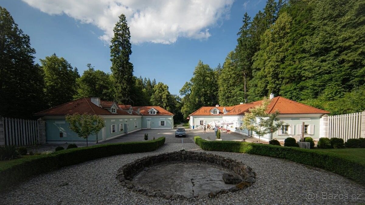 Prodej rodinný dům - Nové Hrady v jižních Čechách, 373 33