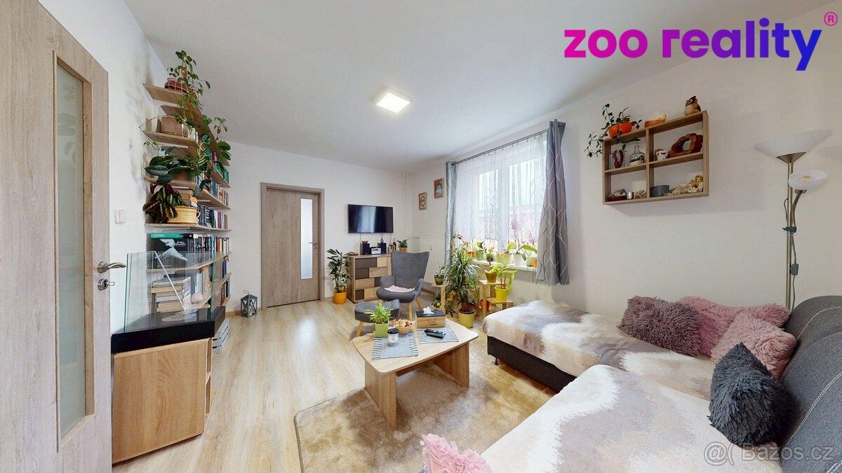 Byty, Volary, 384 51