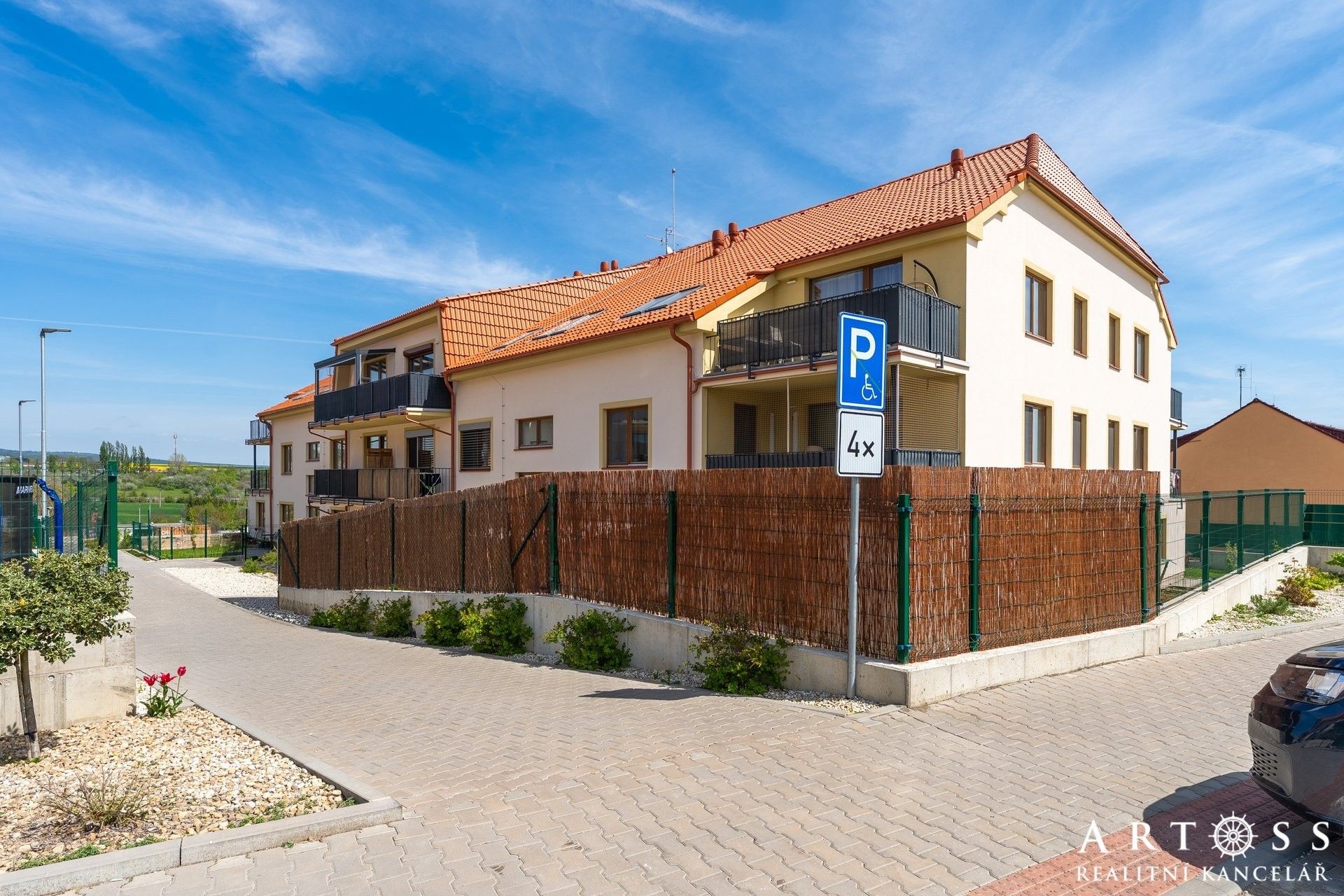 Byt 3+kk · 71 m² · Holubice - 3