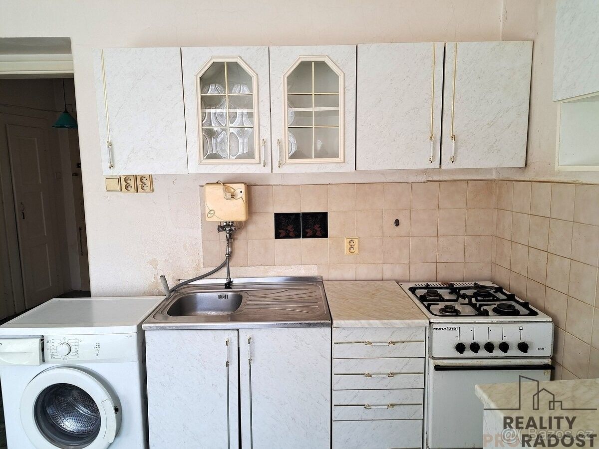 Pronájem byt - Praha, 147 00