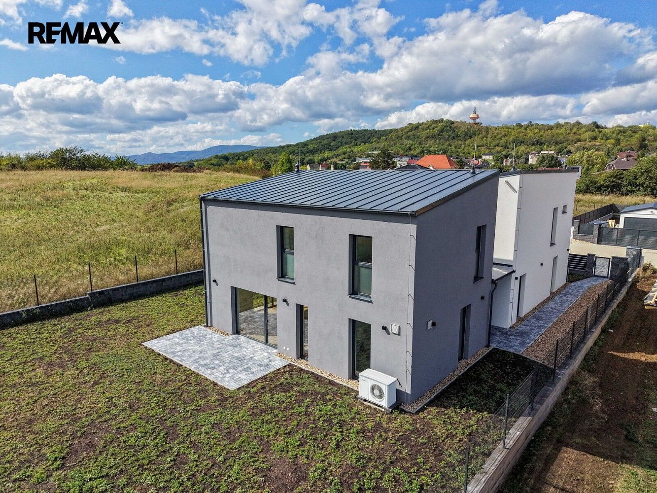 Rodinné domy, Kladruby, okres Teplice, 104 m² - 1