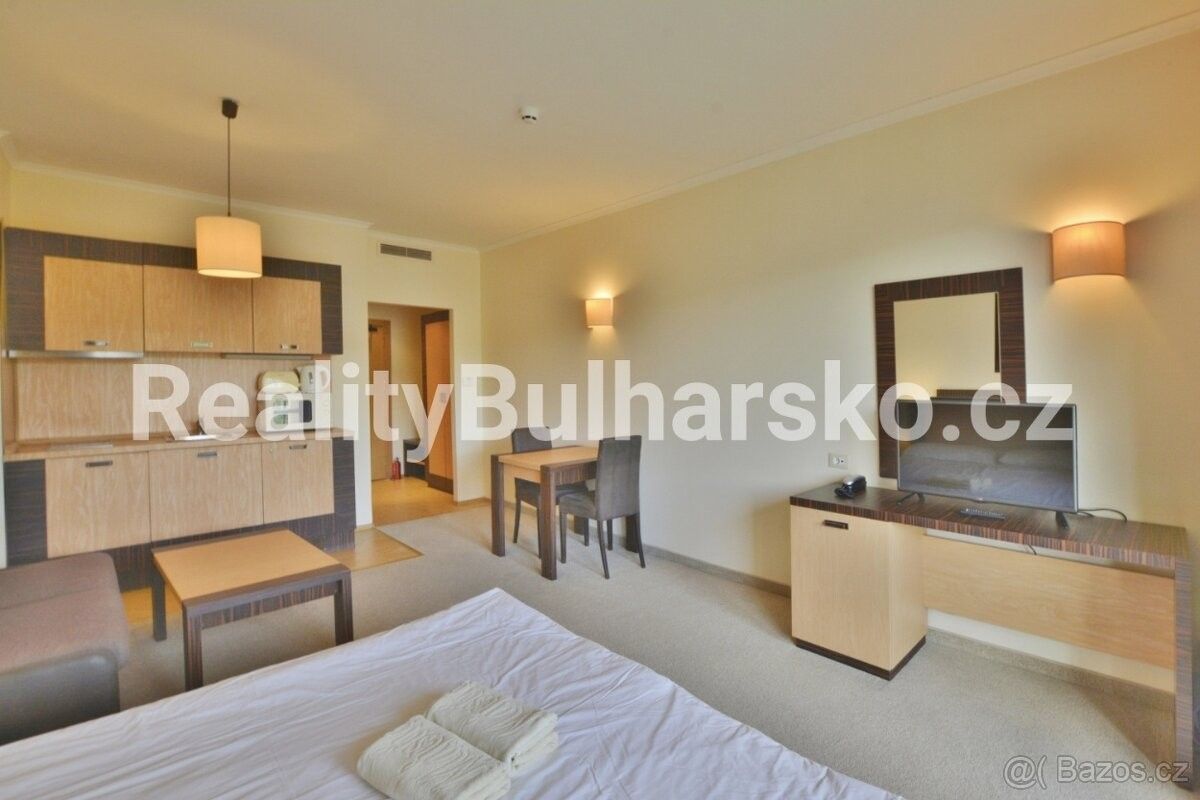 Prodej byt - 987 66, Zahraničí