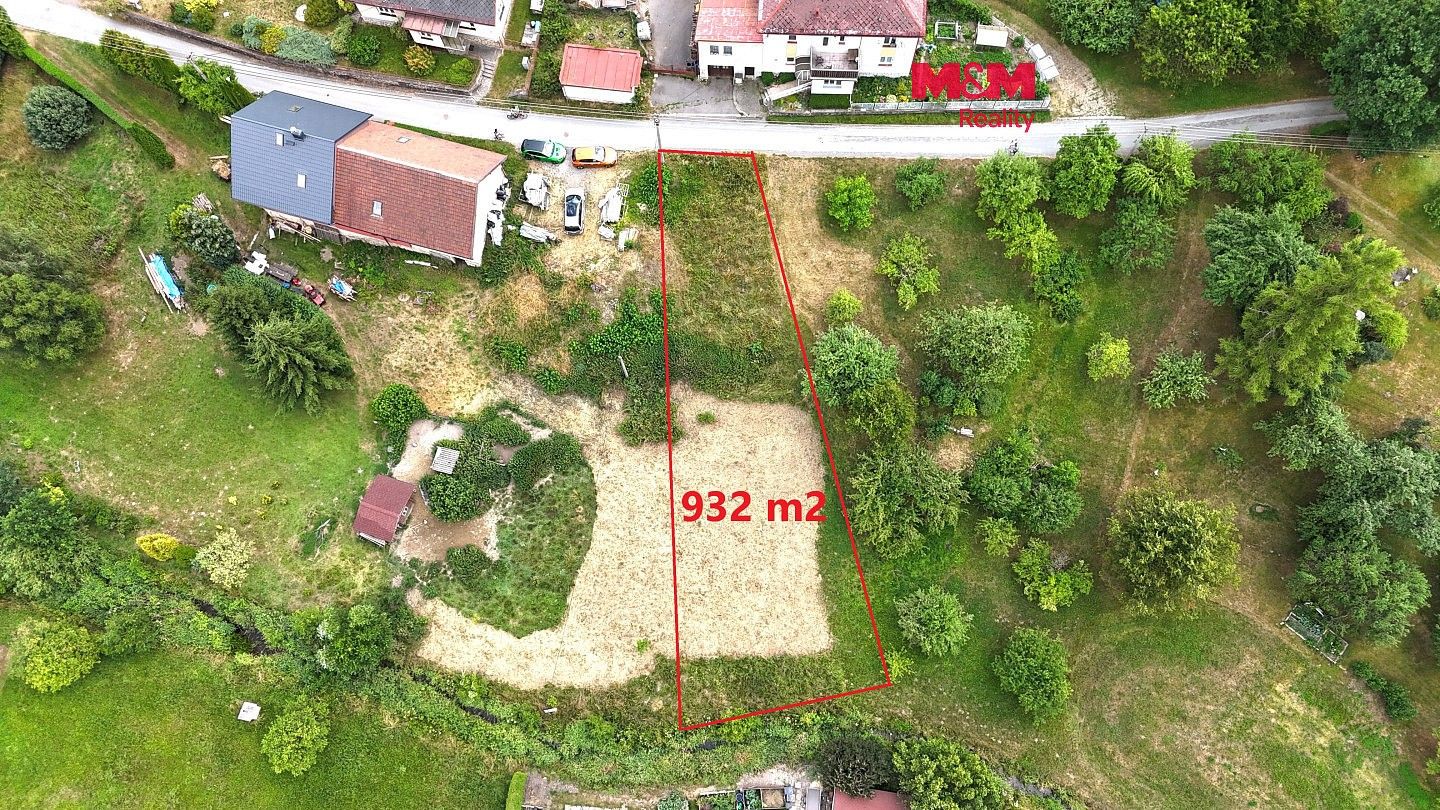 Pozemek pro bydlení, 932 m²