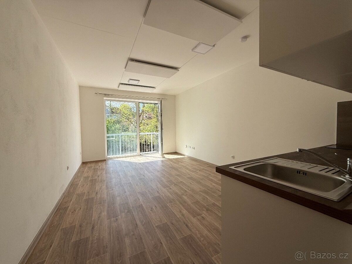 Pronájem byt - Třešť, 589 01