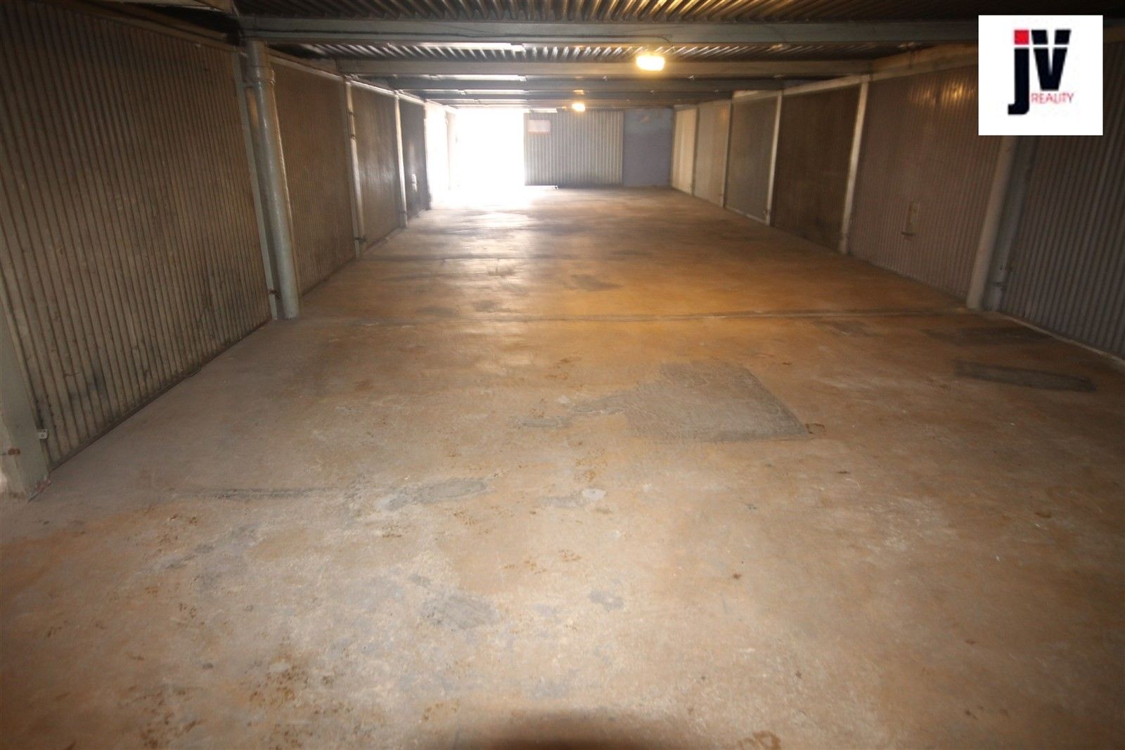 Garáž · 15 m² · Karla Vokáče 2749, Plzeň Jižní Předměstí - 4