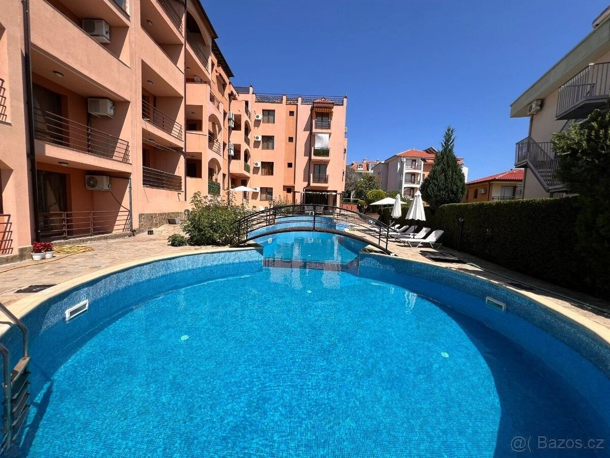 Byty, 987 66, Zahraničí