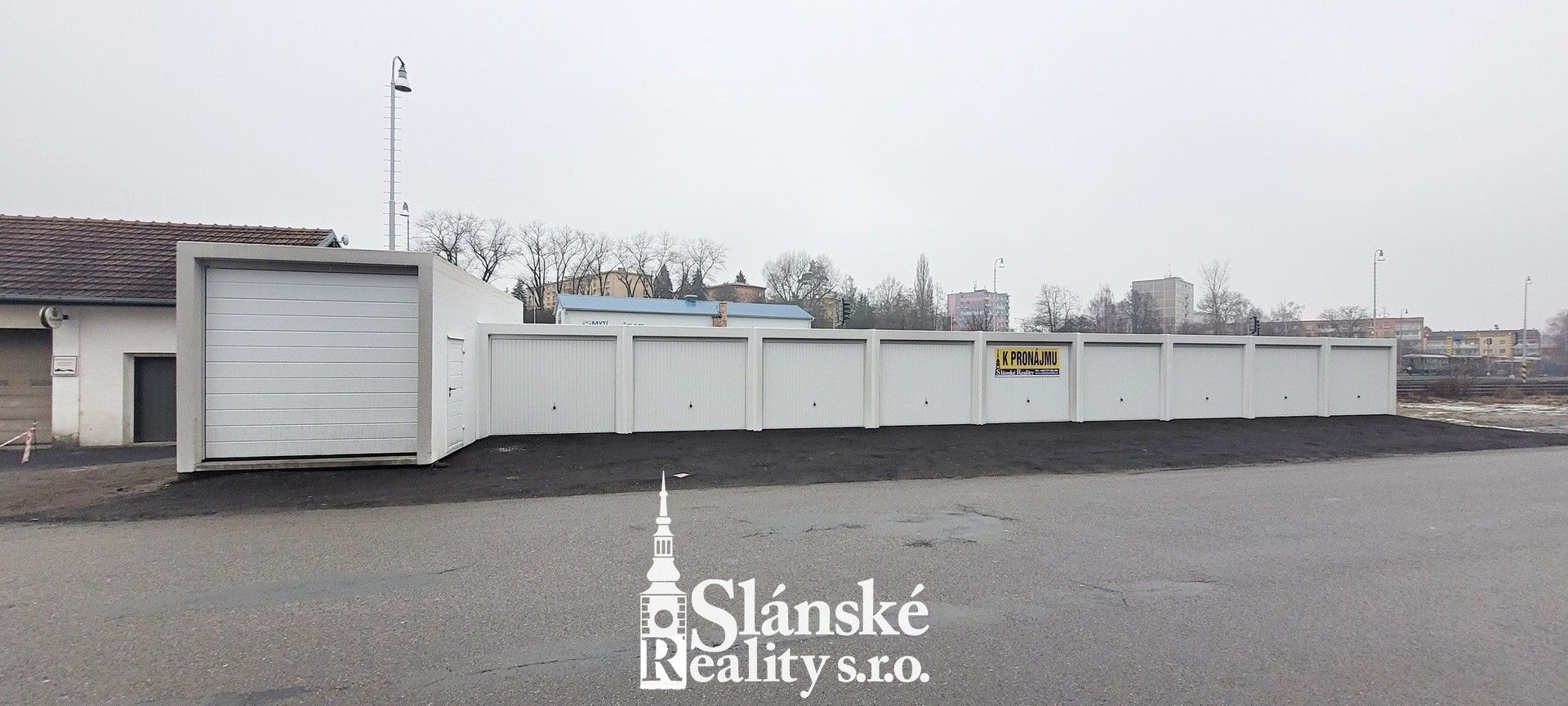 Sklady, Slaný, 29 m²