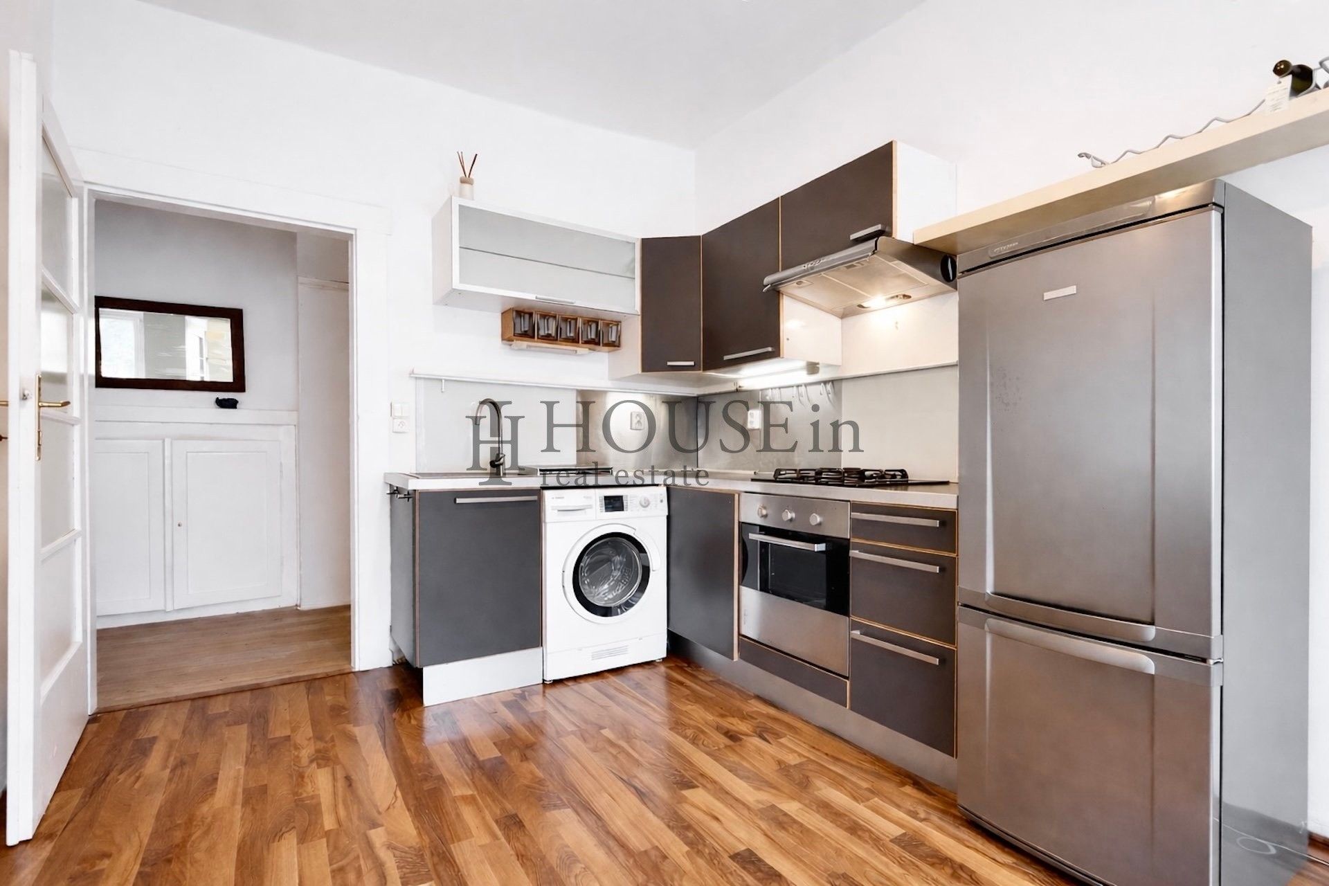 2+kk, Biskupcova, Praha, 45 m²