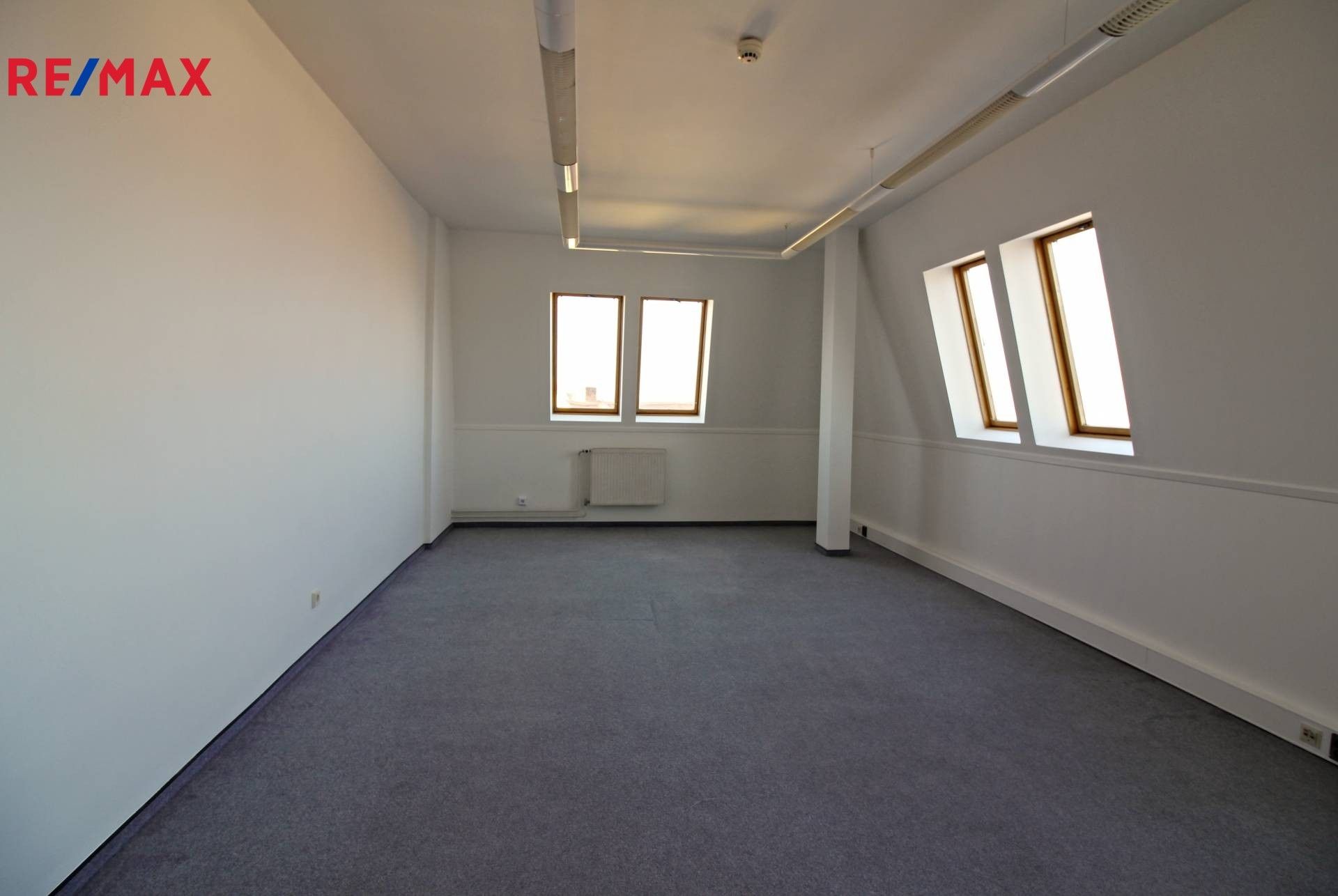 Pronájem kancelář - třída Obránců míru, Žatec, 25 m²