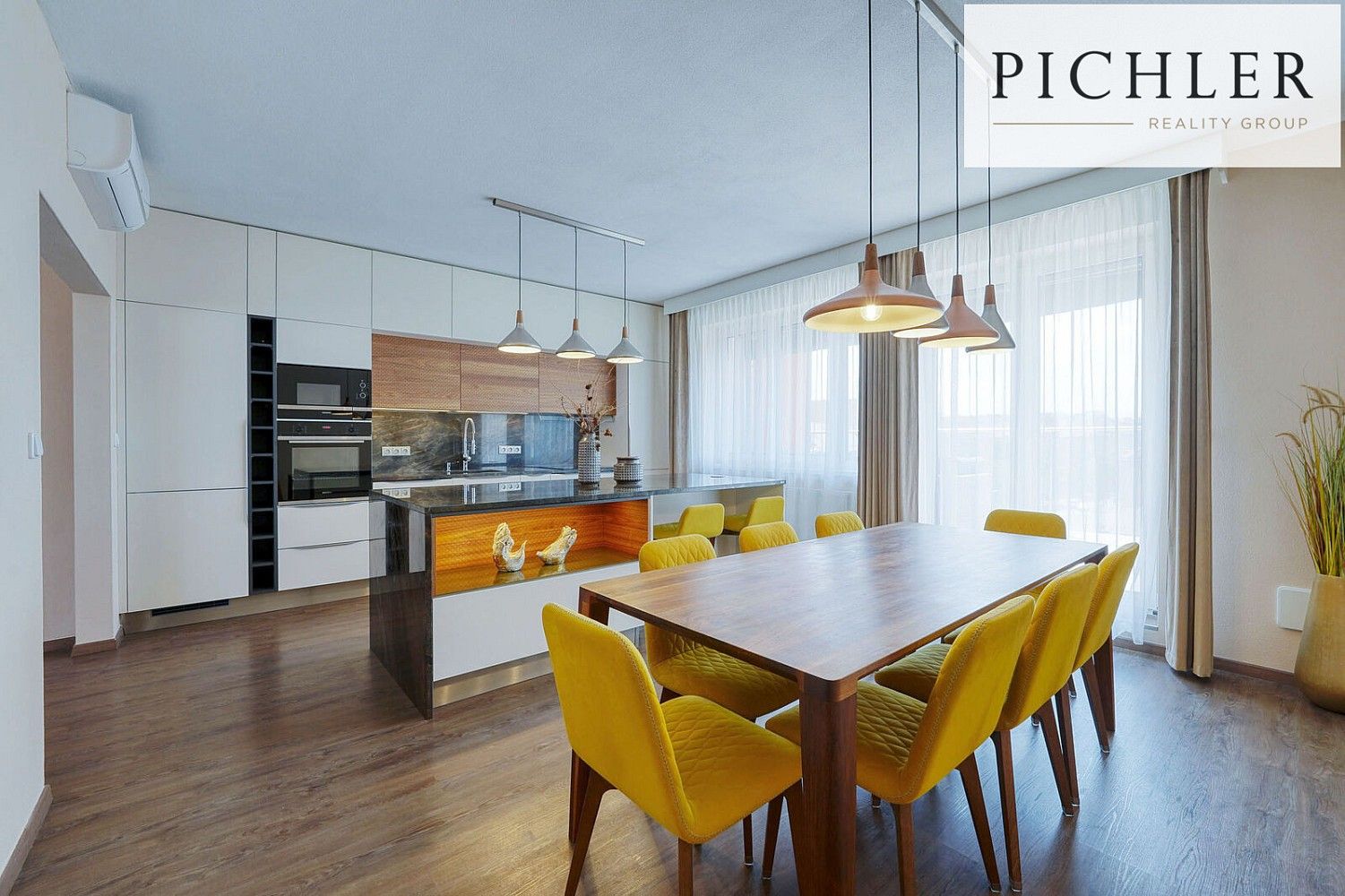 4+kk, Plzeň - Jižní Předměstí, okres Plzeň-město, Plzeňský kraj, 155 m² - 1