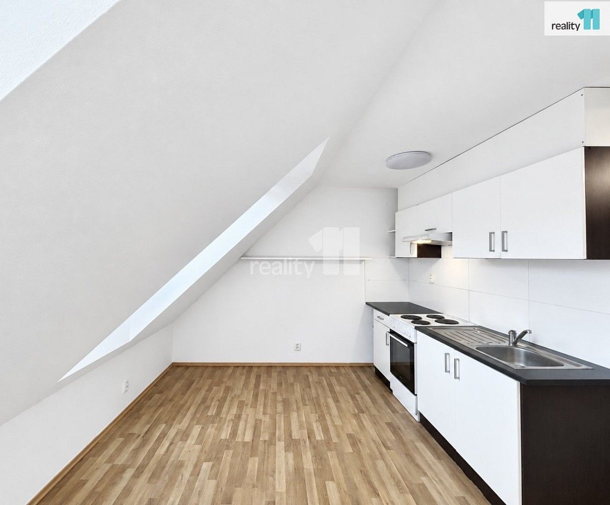 Byt 3+kk · 75 m² · Praha - Hrdlořezy, okres Praha 9, Hlavní město Praha - 3