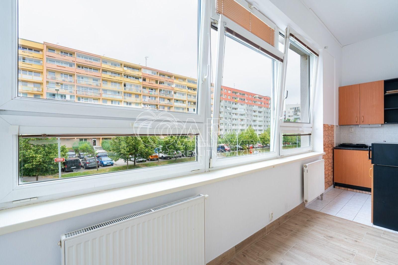 Pronájem byt 1+kk - Petržílkova, Praha, 32 m²