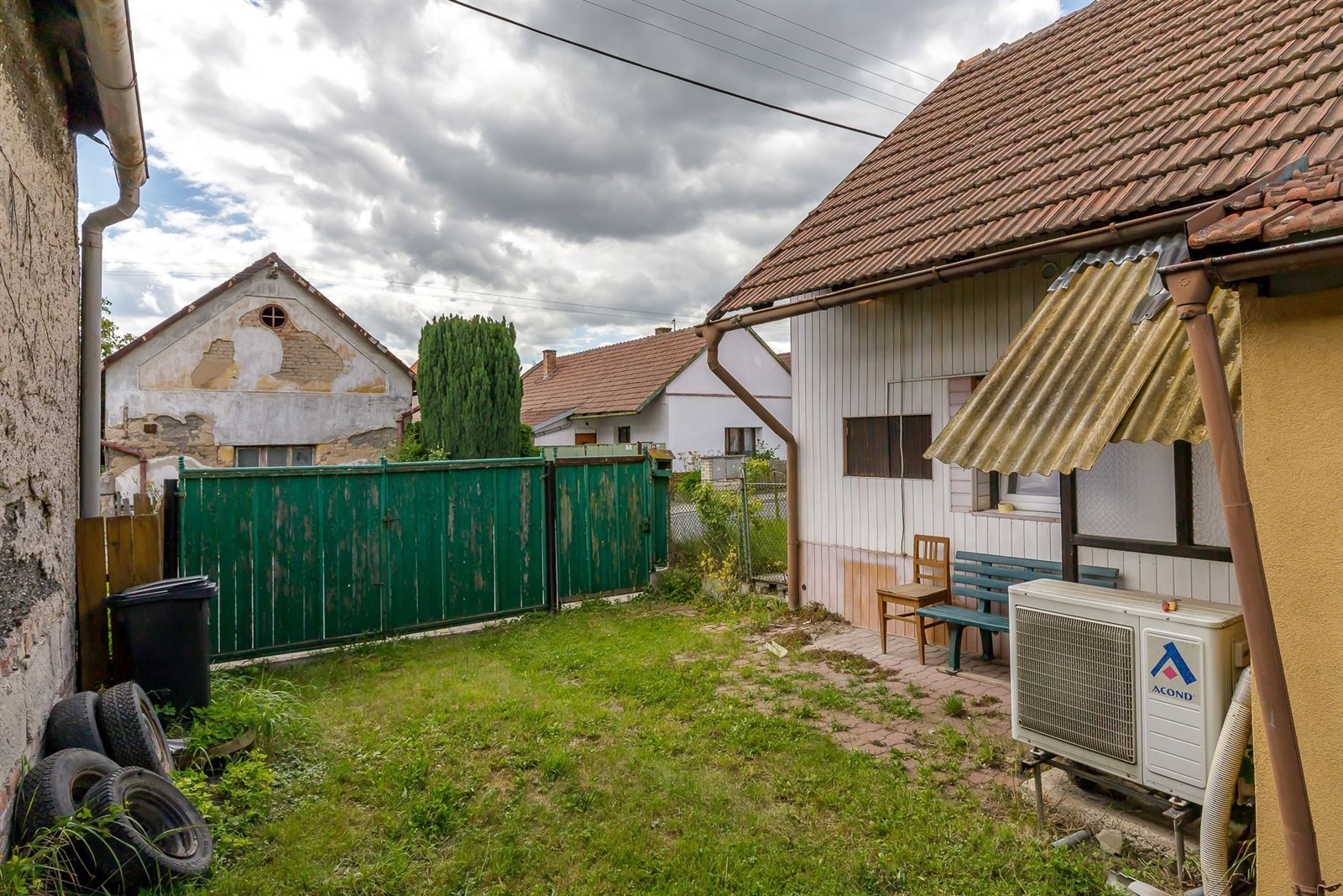 Prodej rodinný dům - Na vinohradech 182, Cerhenice, 75 m² - 5
