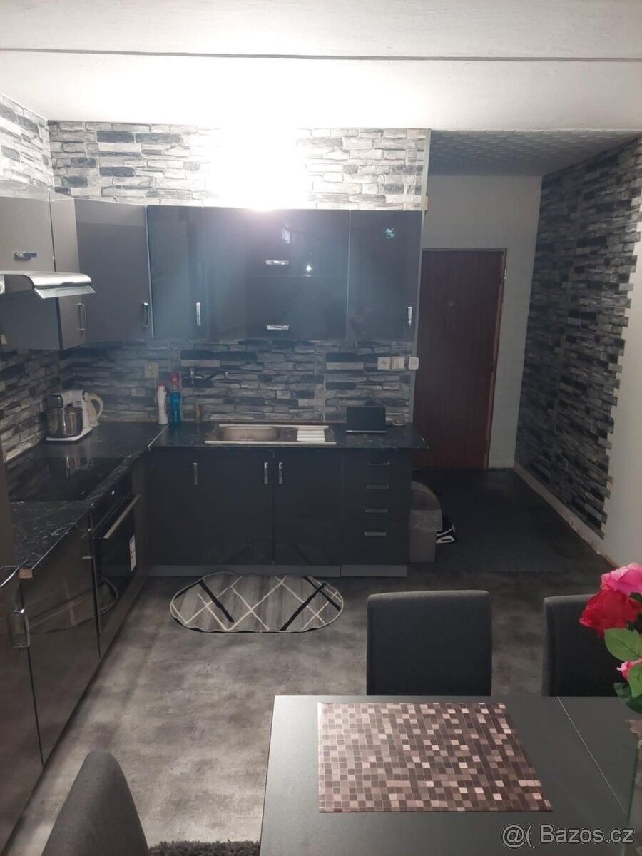 Pronájem byt - Sokolov, 356 01