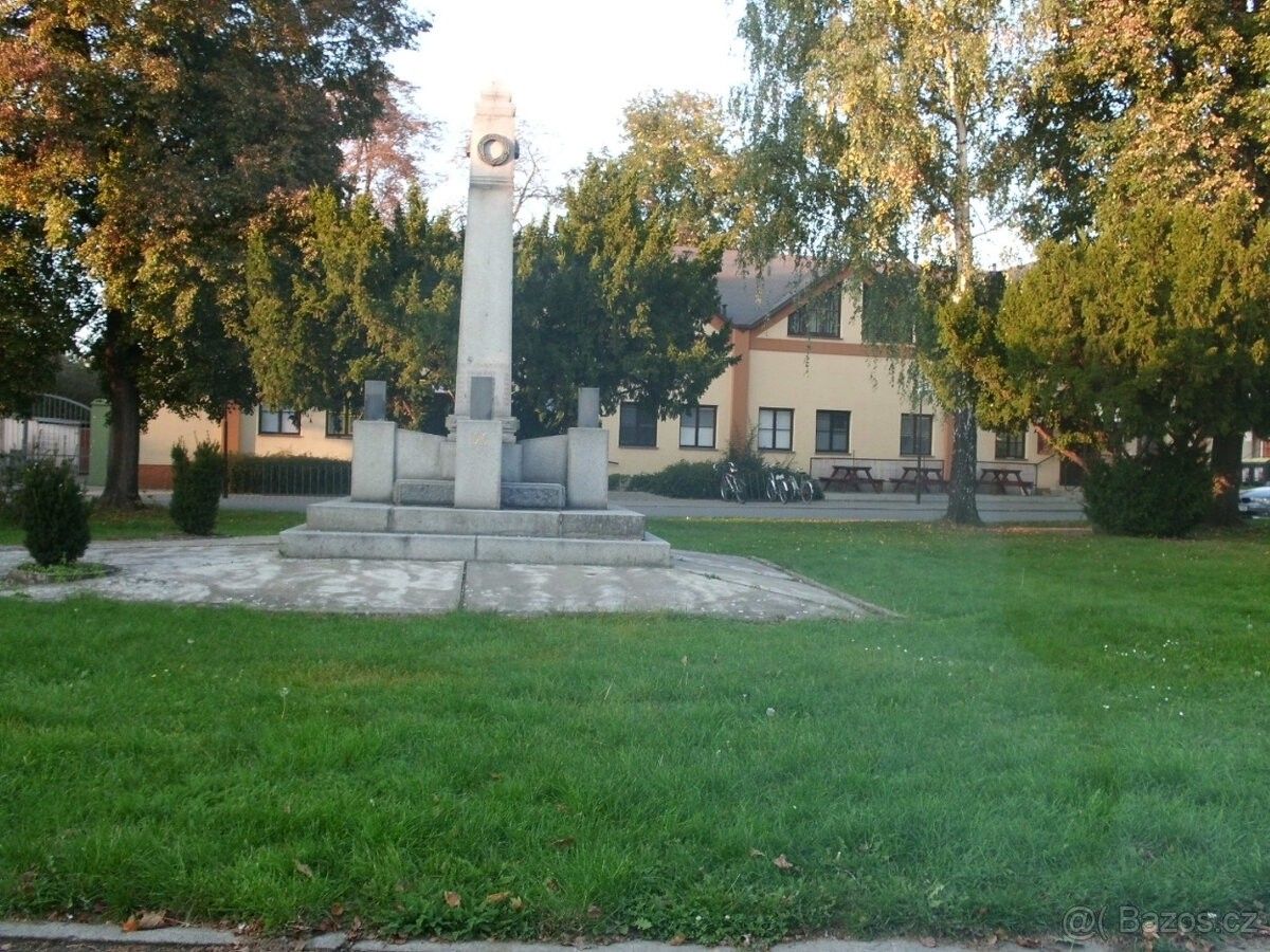 Pozemky pro bydlení, Lužec nad Vltavou, 277 06 - 2