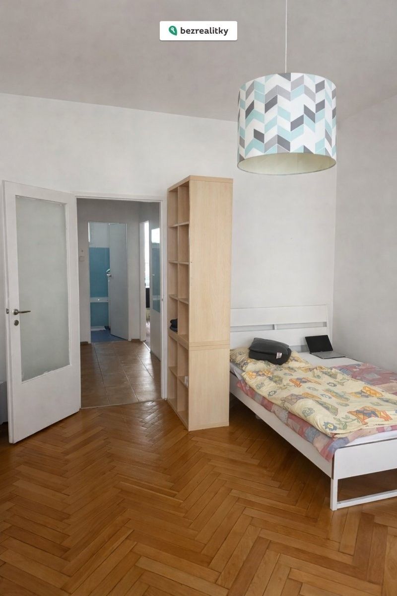 Prodej byt 1+1 - Na zbořenci, Praha, 41 m²