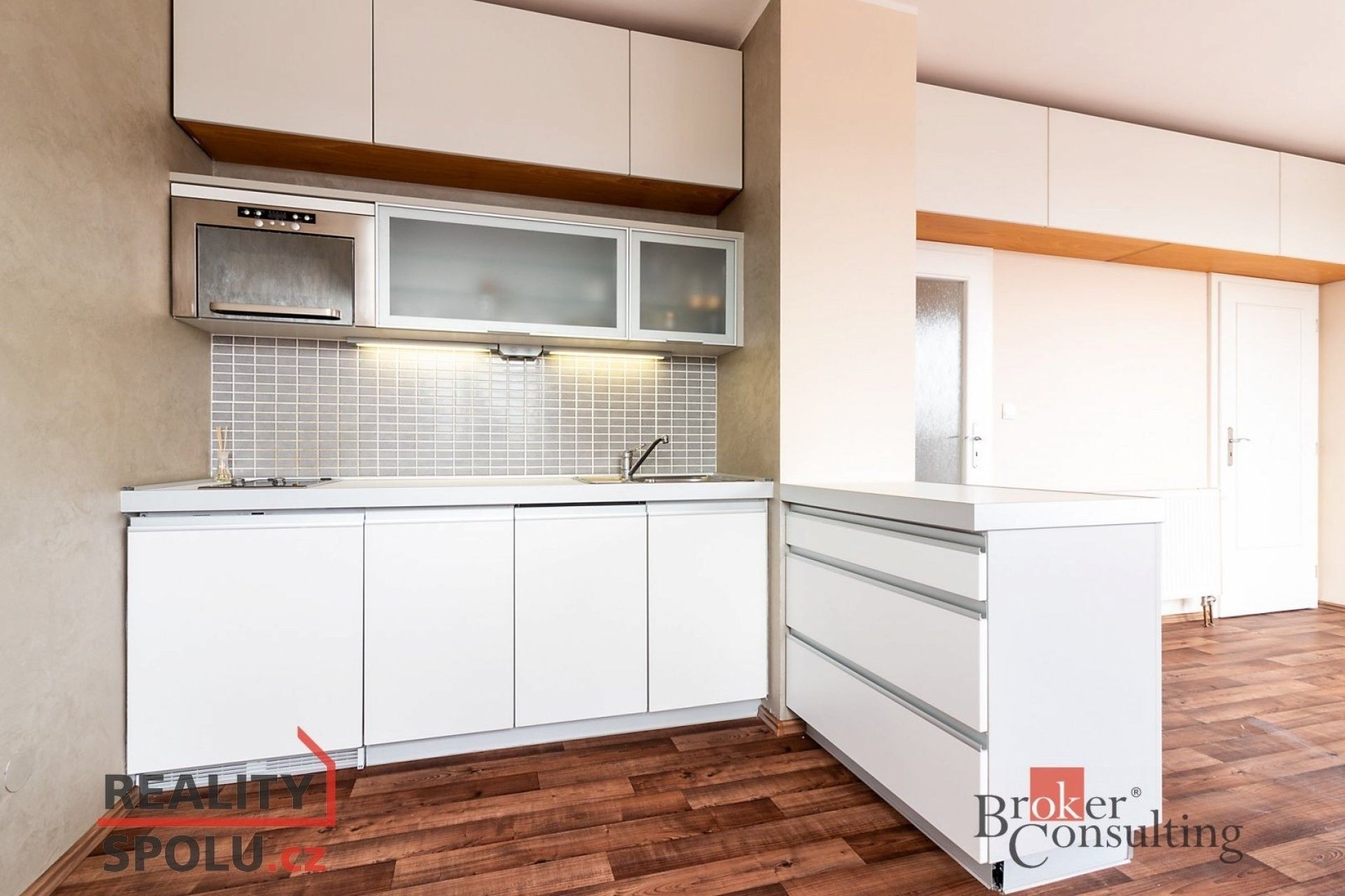 Pronájem byt 2+kk - Pasteurova, Praha, 41 m²