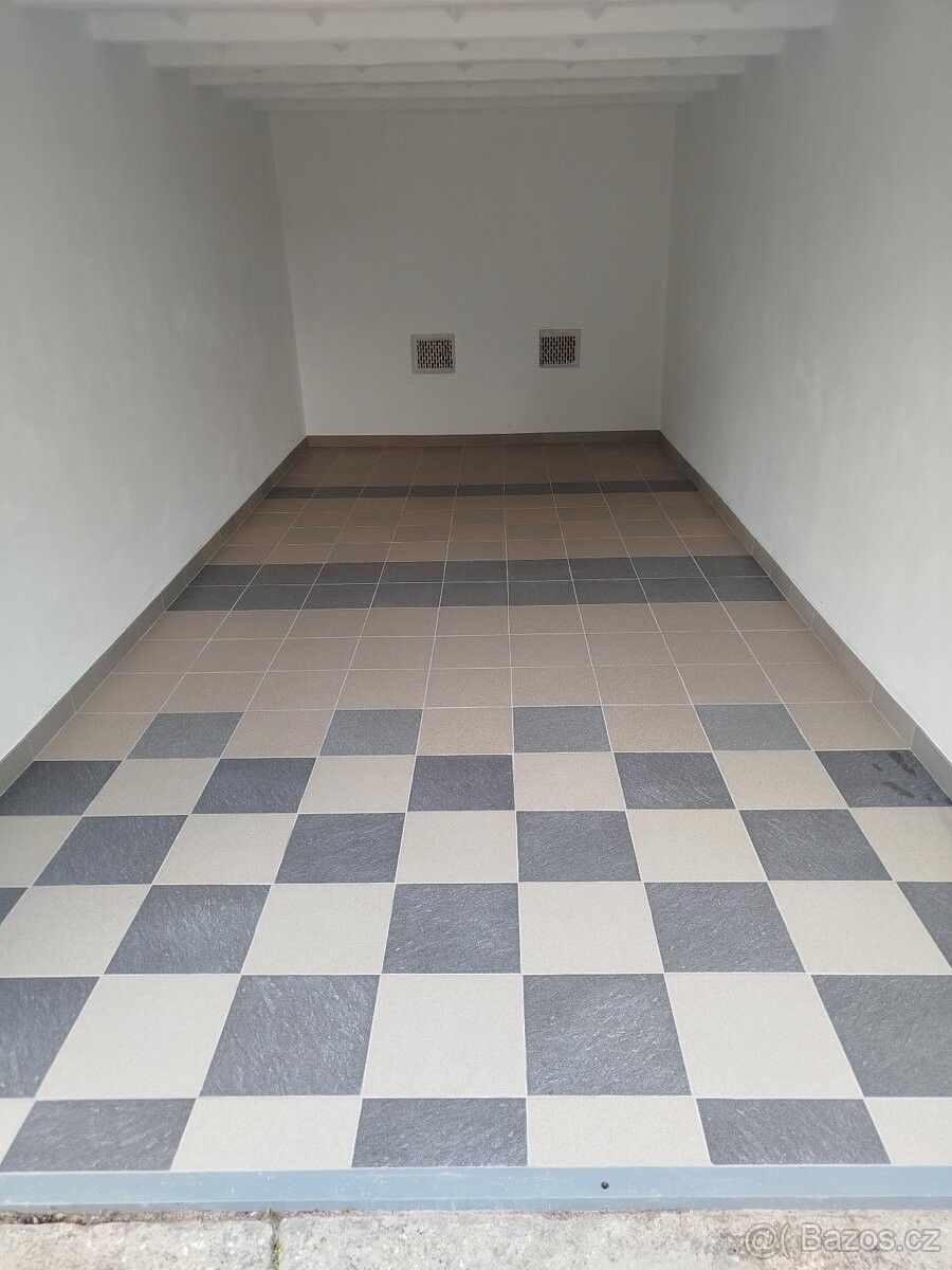 Pronájem garáž - Pardubice, 530 02