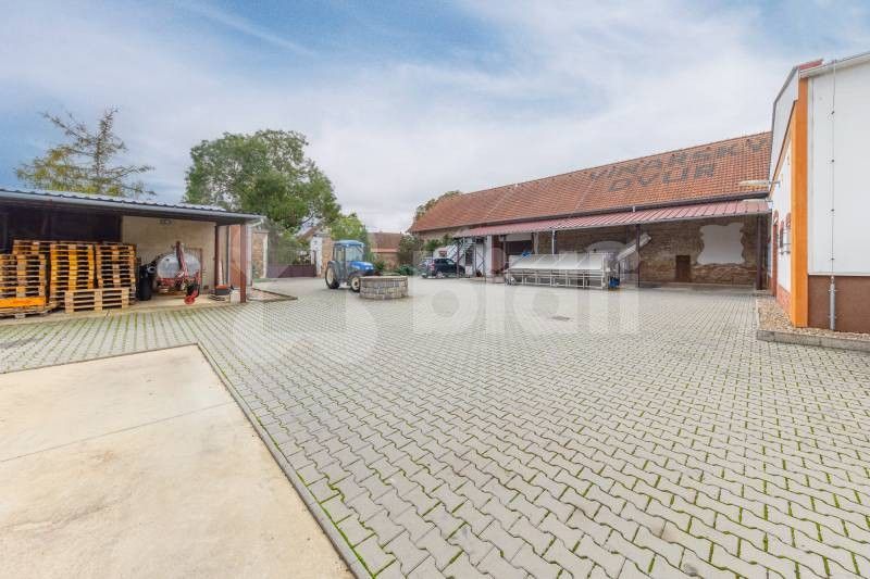 Prodej výrobní prostory - Nová Ves, Pohořelice, 1 m²