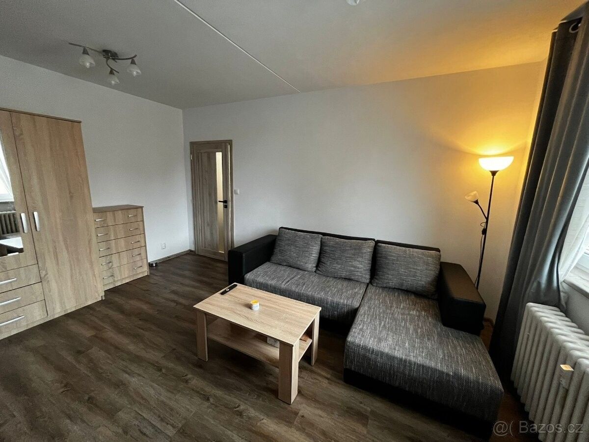 Pronájem byt - Žďár nad Sázavou, 591 01