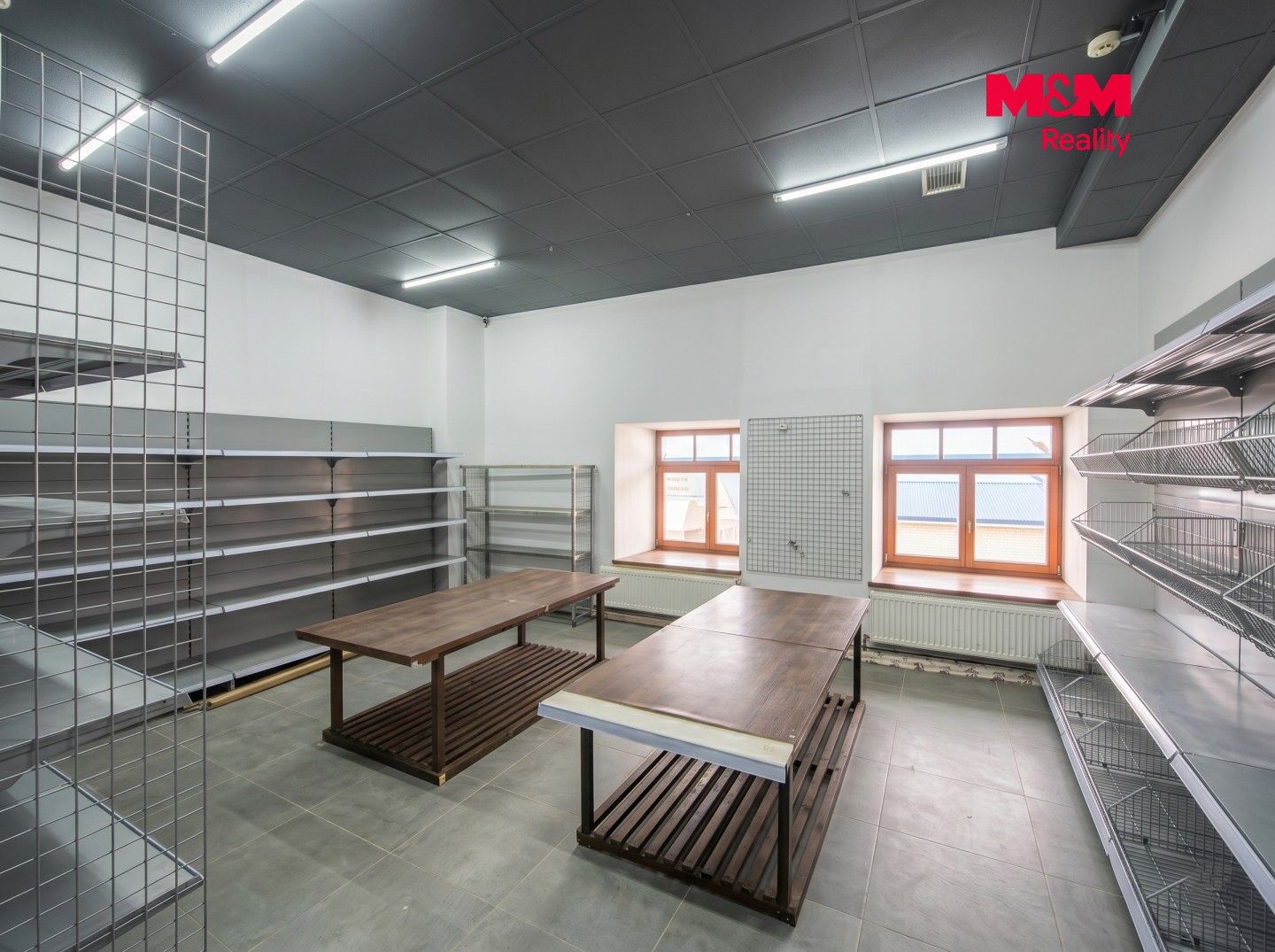 Pronájem obchodní prostory - náměstí Míru, Svitavy, 263 m² - 2