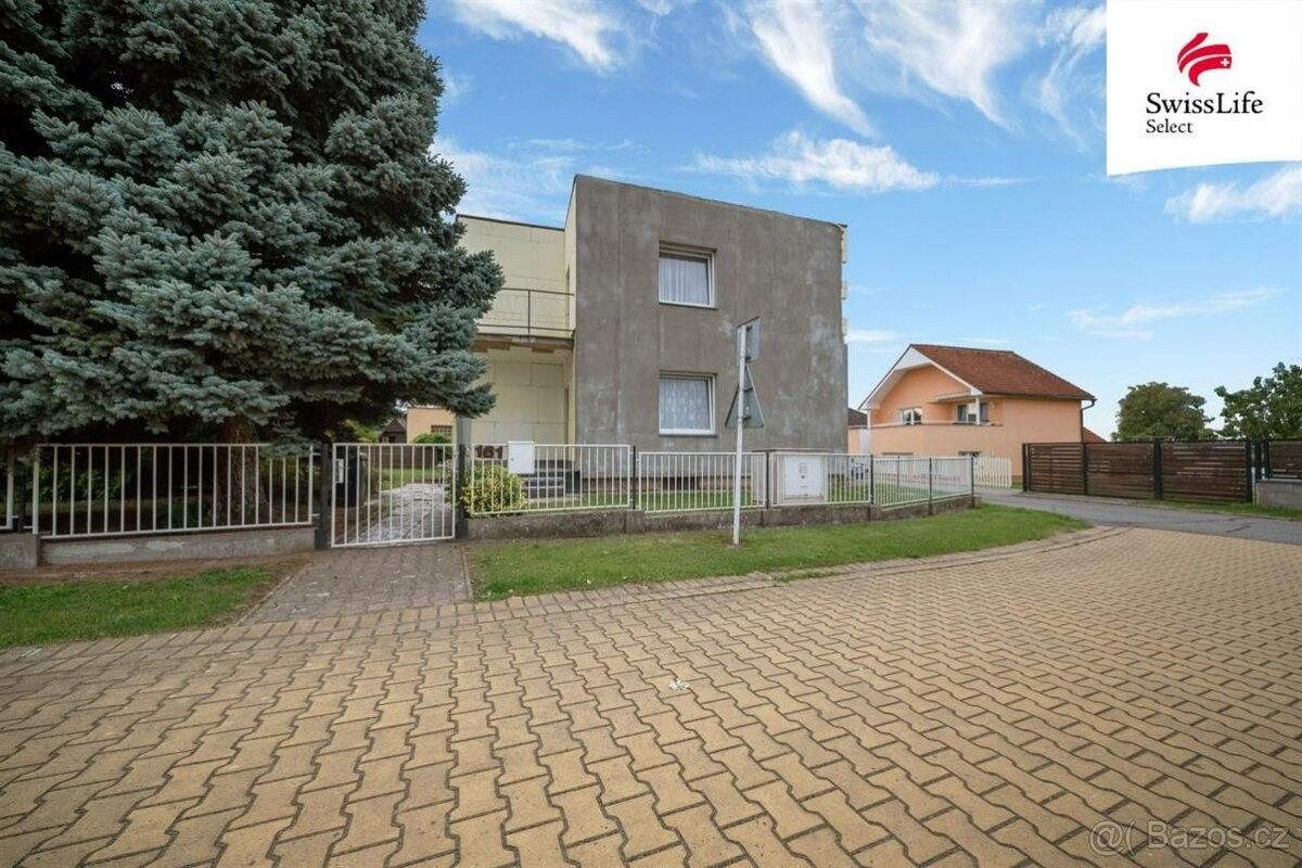 Prodej rodinný dům - Moravany u Holic, 533 72