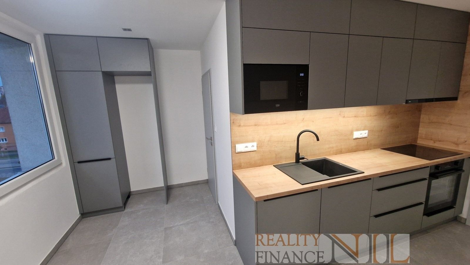 Pronájem byt 4+1 - Dlouhá, Plzeň, 80 m²