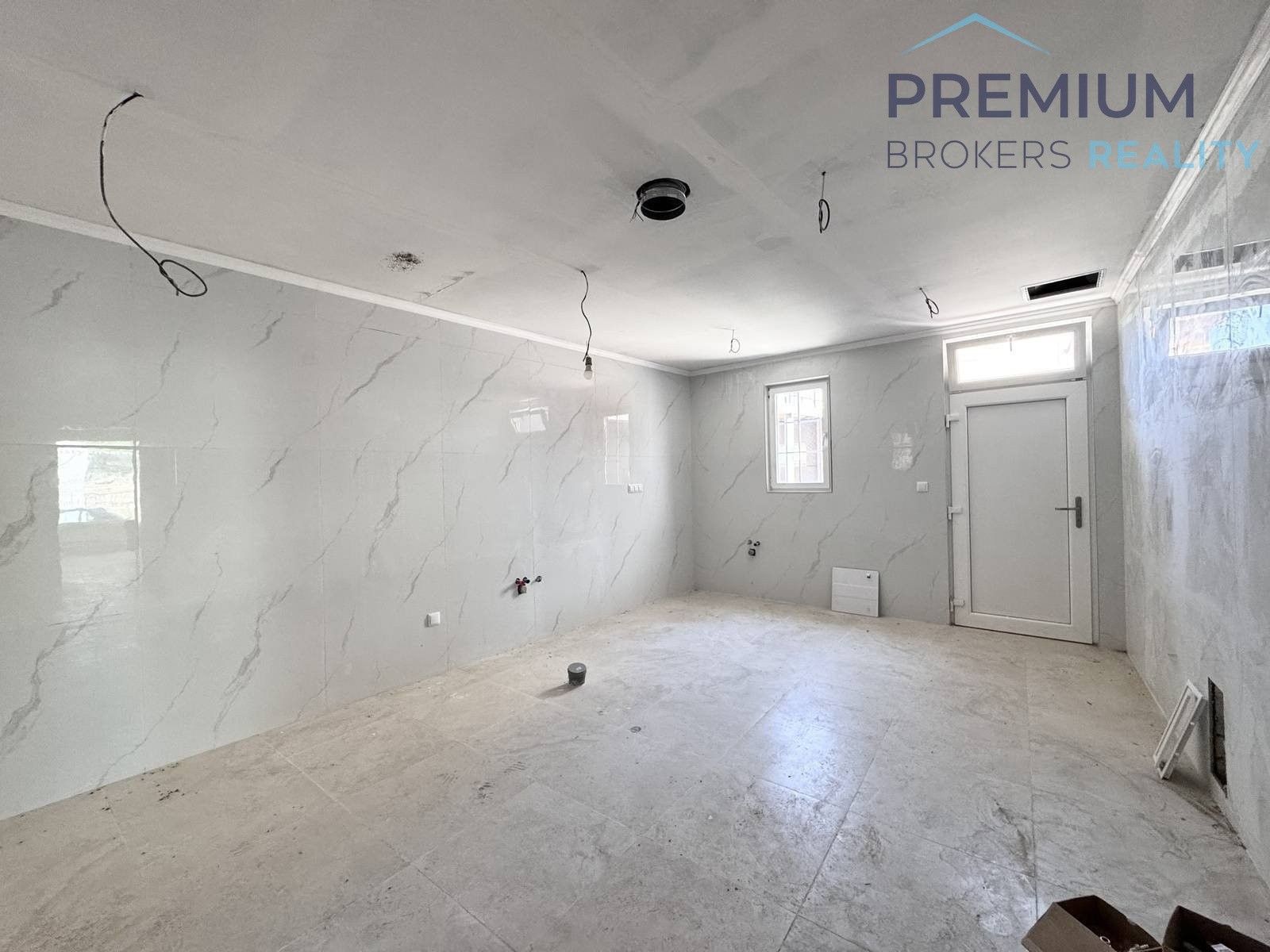 Obchodní prostory · 300 m² · Husitské náměstí, Žatec - 4