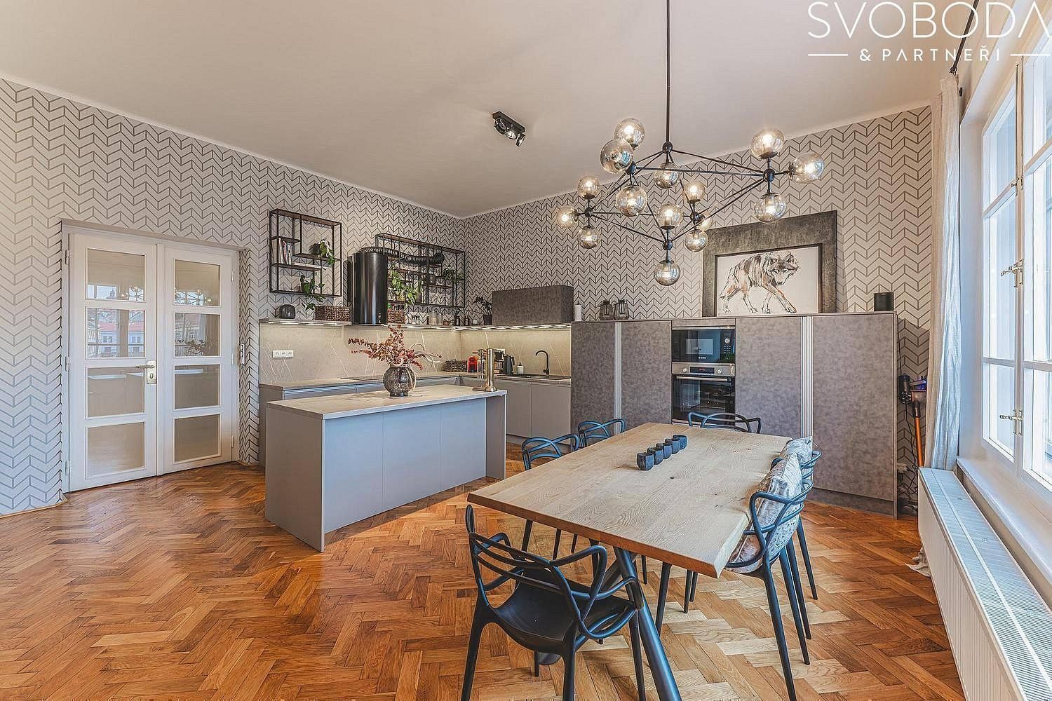Prodej byt 4+1 - Gočárova třída, Hradec Králové, 177 m² - 5