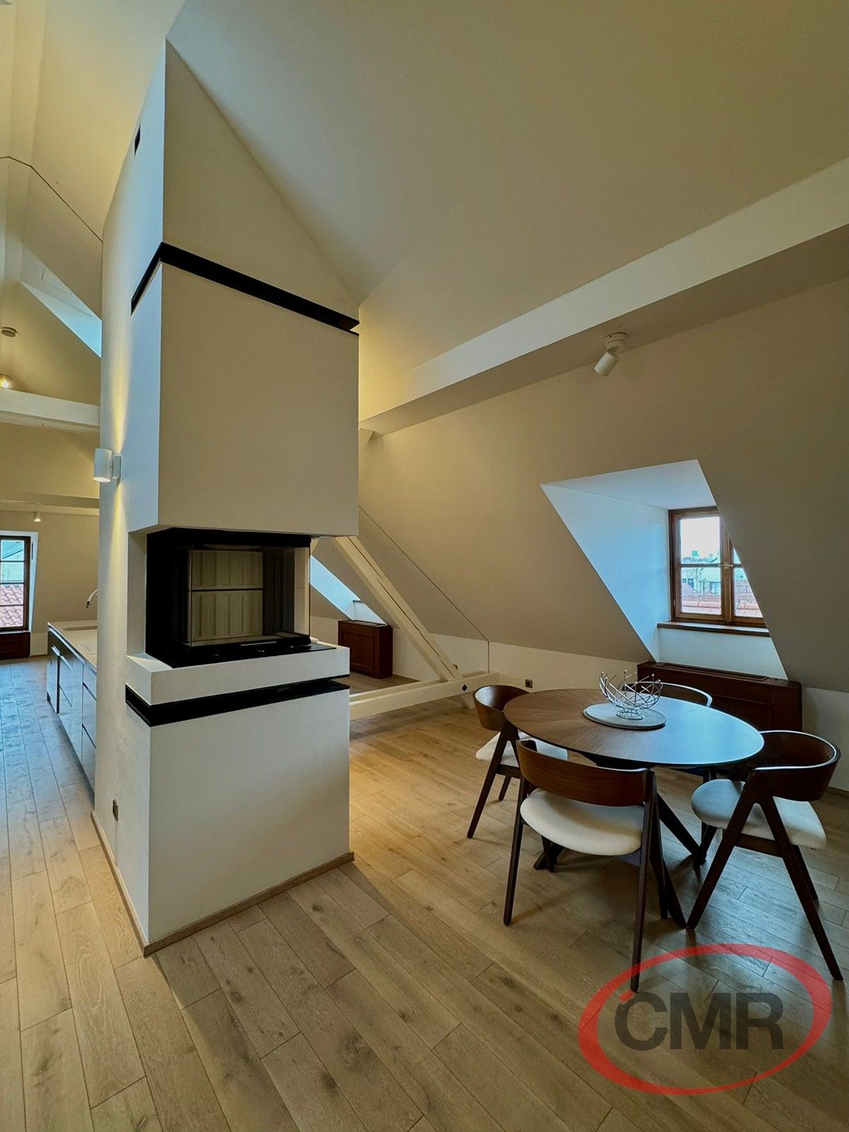 3+1, U lužického semináře, Praha, 133 m²