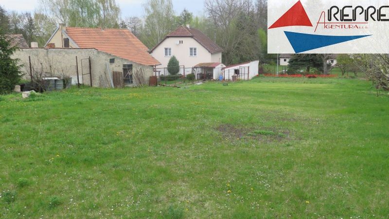 Pozemky pro bydlení, Straškov-Vodochody, 1 050 m²