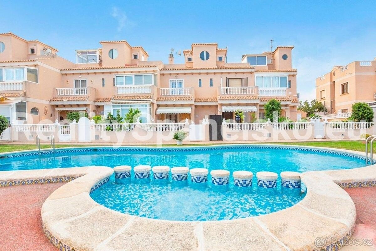 Byty, 987 66, Zahraničí