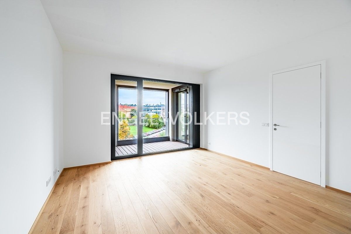 2+kk, Vítězné náměstí, Praha, 56 m²