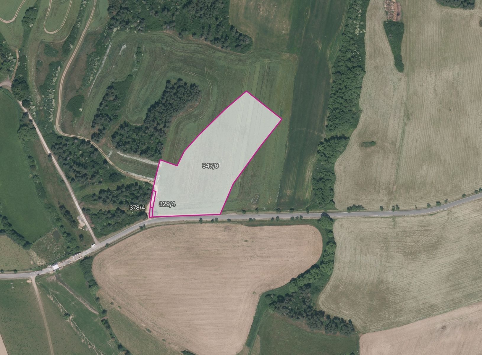 Zemědělský pozemek, 18 300 m²