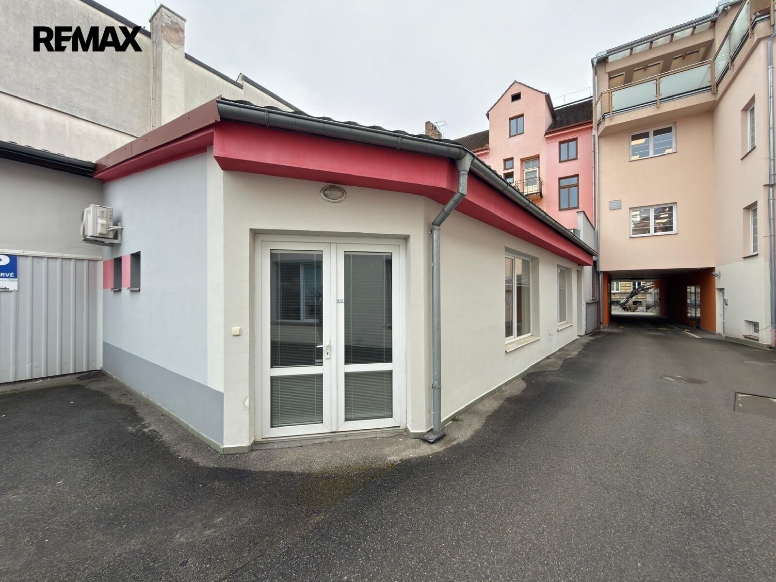 Obchodní prostory, Rudolfovská tř. 2604, České Budějovice 3, 113 m² - 2