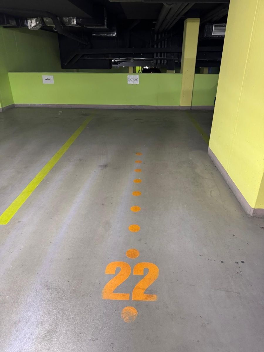Garáže, Prokopova, Praha - Žižkov, 13 m²