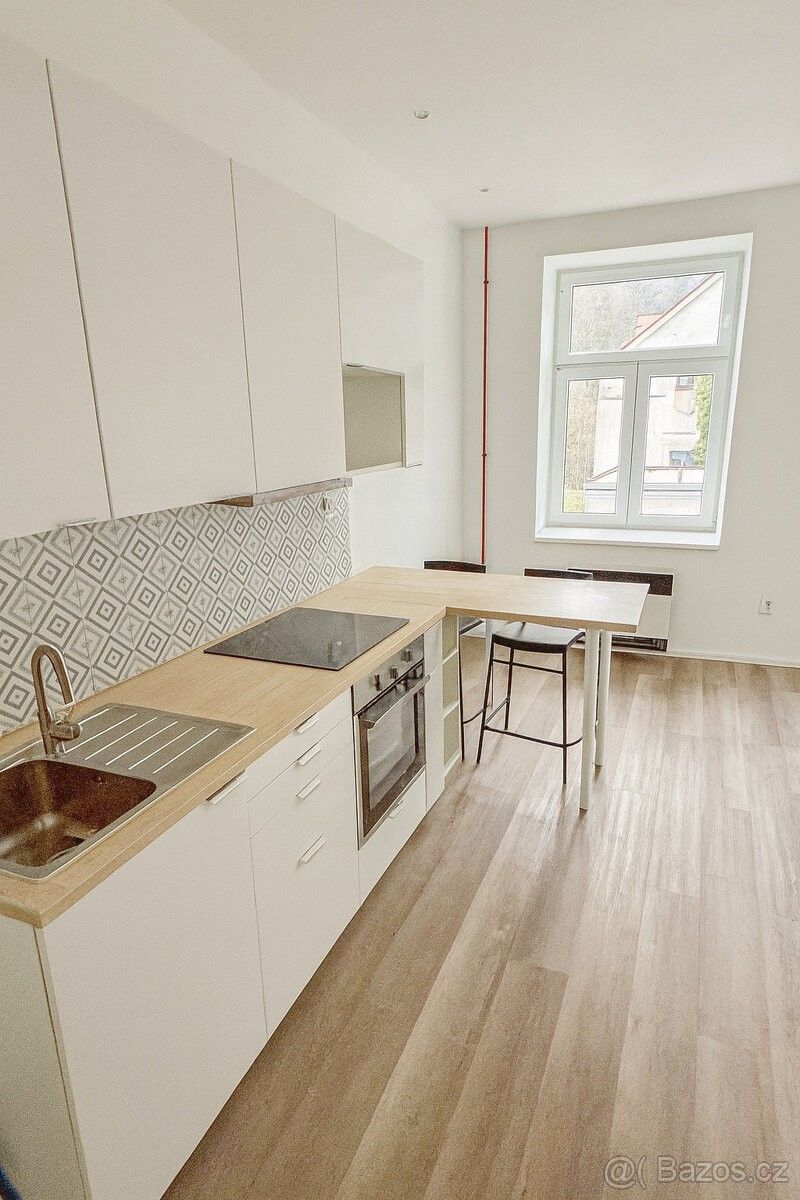 Prodej byt - Prysk, 471 15