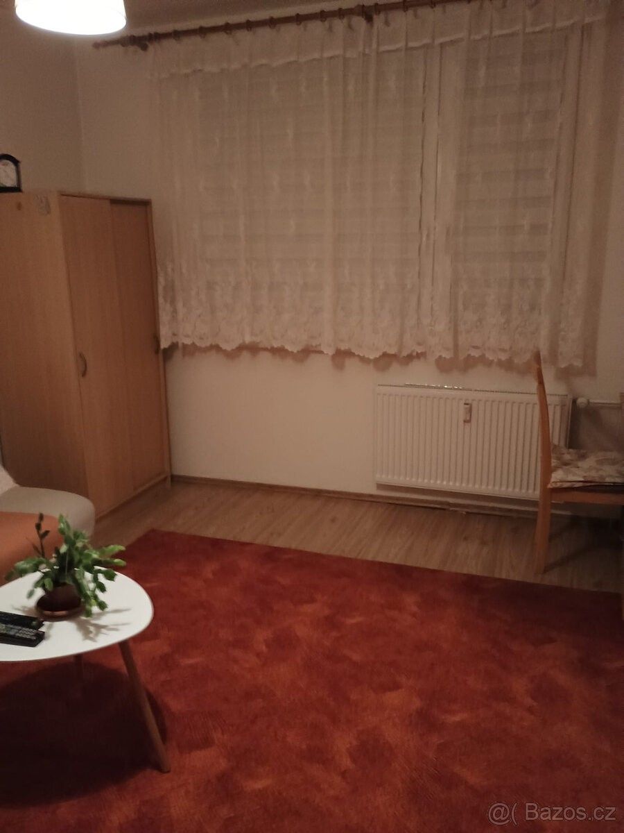 Byt · Chomutov, 430 04 - 3